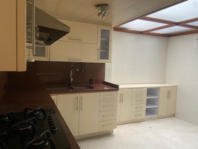 Apartamento de 3 alcobas en venta en Chicó Navarra, Bogotá, 160 m² · foto 22 de 24