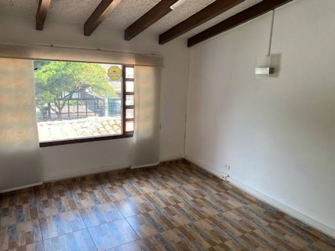 Casa en venta en Santa Barbara Central, Bogotá · foto 3 de 19