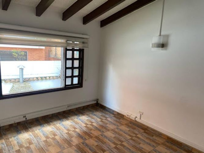 Casa en venta en Santa Barbara Central, Bogotá · foto 9 de 19