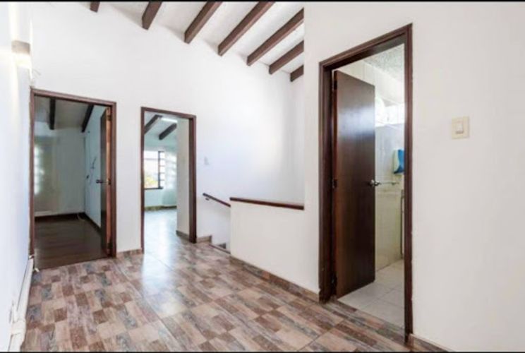 Casa en venta en Santa Barbara Central, Bogotá · foto 13 de 19