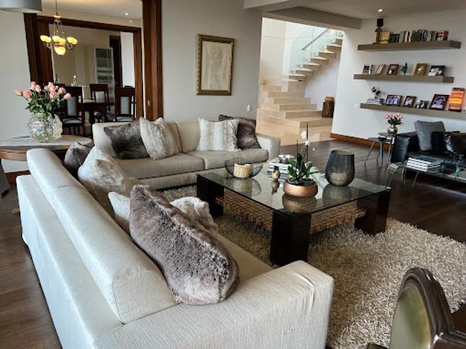 Apartamento de 3 alcobas en venta en San Gabriel Norte, Bogotá, 415 m² · foto 2 de 24