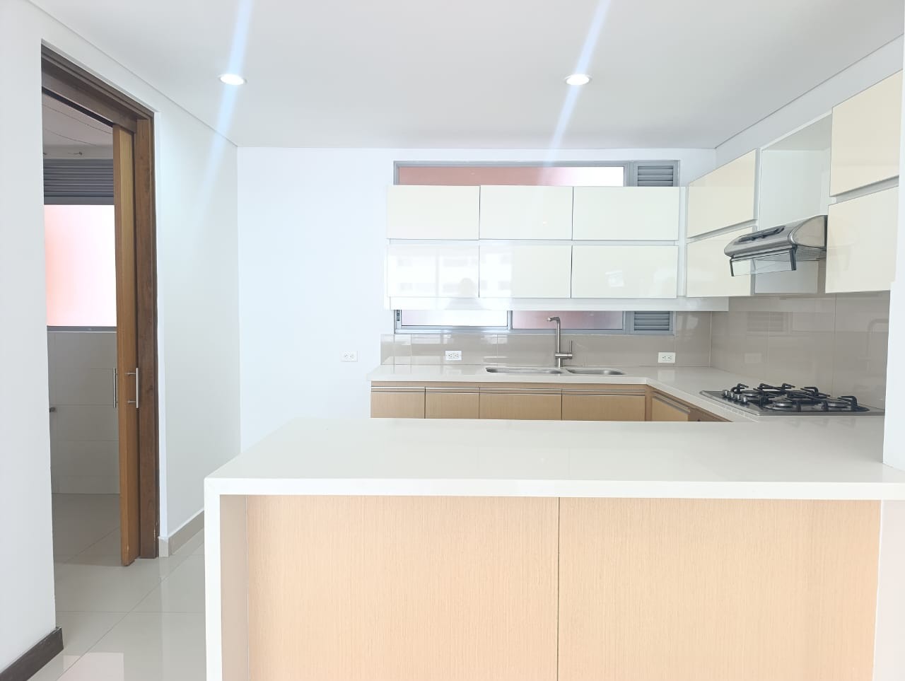 Apartamento en arriendo en El Poblado, Medellín · foto 4 de 17