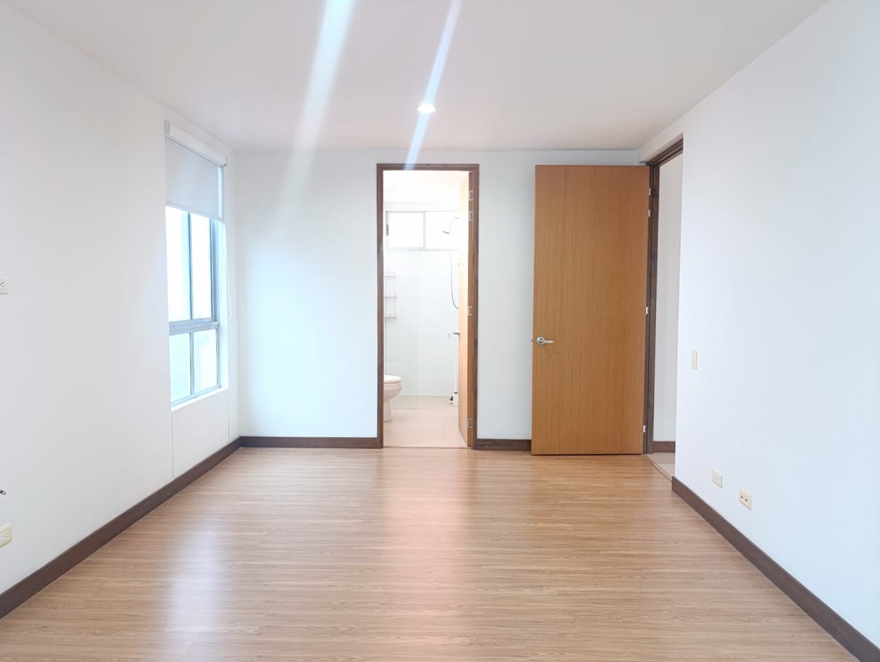 Apartamento en arriendo en El Poblado, Medellín · foto 9 de 17