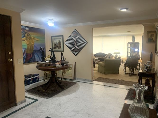 Apartamento de 3 alcobas en venta en La Cabrera, Bogotá, 300 m² · foto 9 de 24