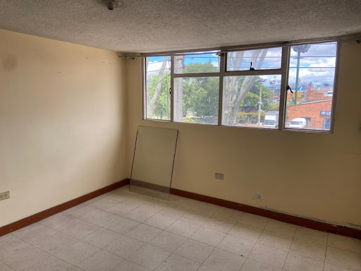 Casa en venta en Minuto De Dios, Bogotá · foto 2 de 24