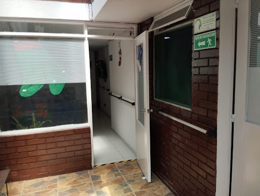 Casa en venta en La Esmeralda, Bogotá · foto 5 de 15