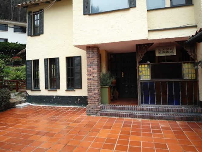 Casa en venta en Bosque De Pinos, Bogotá · foto 2 de 24