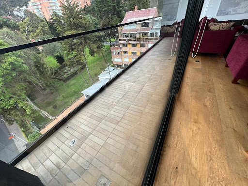 Apartamento en venta en Los Rosales, Bogotá · foto 4 de 23