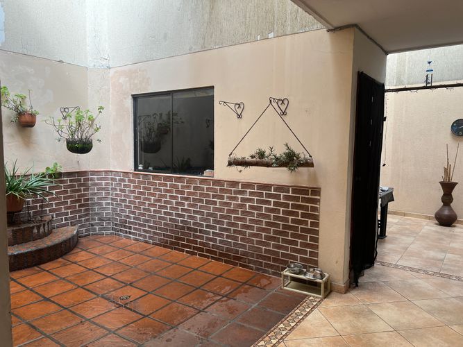 Casa de 5 alcobas en venta en La Castellana, Medellín, 241 m² · foto 24 de 24