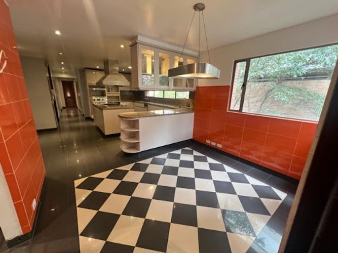 Apartamento de 4 alcobas en venta en El Retiro, Bogotá, 525 m² · foto 5 de 24