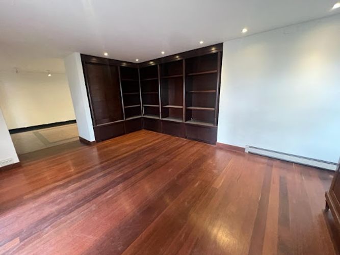 Apartamento de 4 alcobas en venta en El Retiro, Bogotá, 525 m² · foto 8 de 24