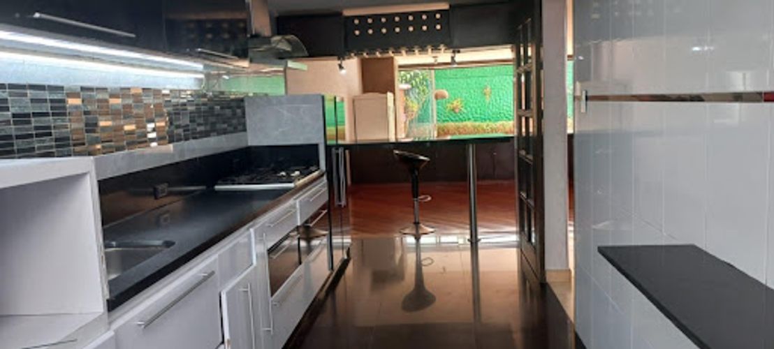 Casa en venta en Santa Paula, Bogotá · foto 8 de 24
