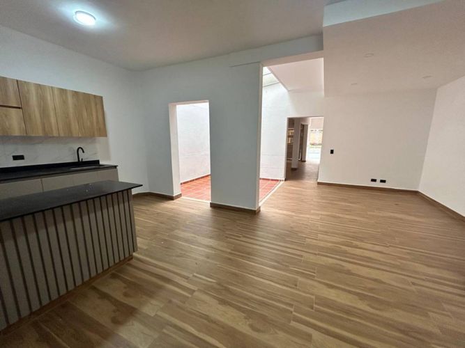 Apartamento en venta en Laureles, Medellín · foto 2 de 24