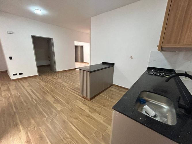 Apartamento en venta en Laureles, Medellín · foto 4 de 24