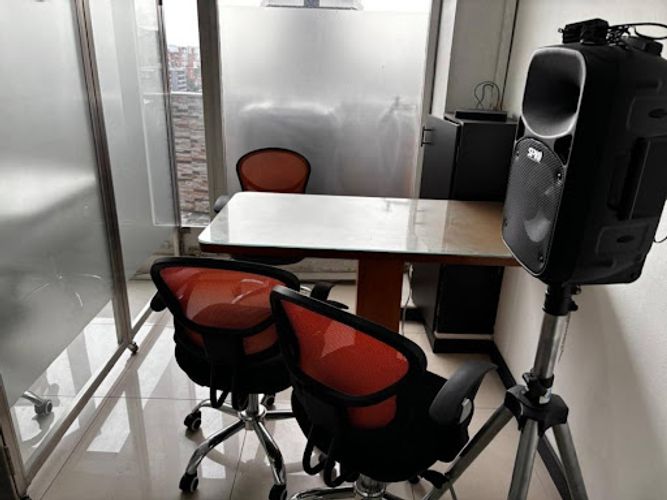 Apartamento de 4 alcobas en venta en Centro Internacional, Bogotá, 110 m² · foto 2 de 24