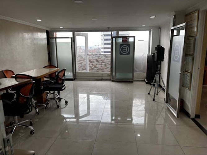 Apartamento de 4 alcobas en venta en Centro Internacional, Bogotá, 110 m² · foto 3 de 24