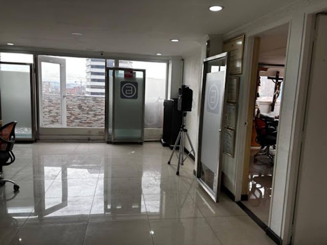 Apartamento de 4 alcobas en venta en Centro Internacional, Bogotá, 110 m² · foto 6 de 24