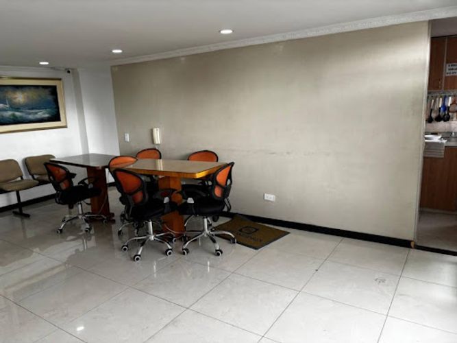 Apartamento de 4 alcobas en venta en Centro Internacional, Bogotá, 110 m² · foto 19 de 24