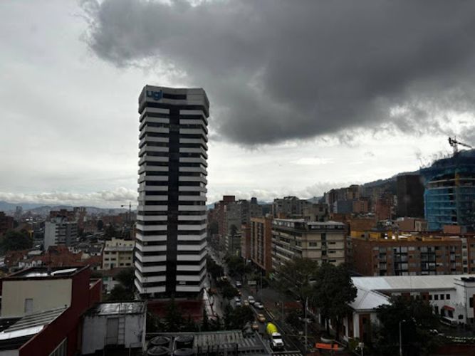Apartamento de 4 alcobas en venta en Centro Internacional, Bogotá, 110 m² · foto 20 de 24