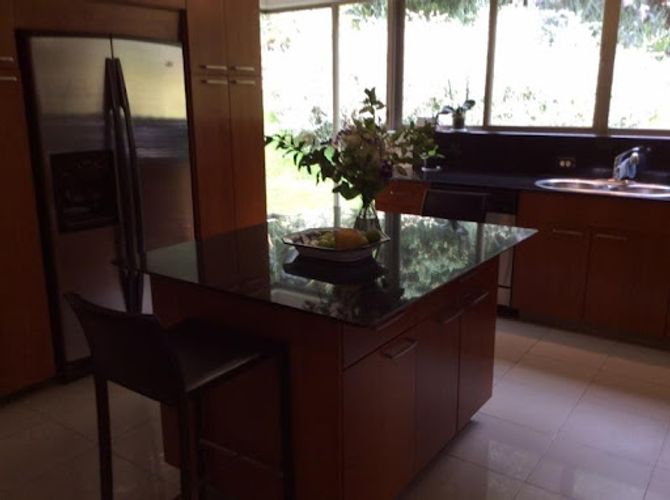 Apartamento de 3 alcobas en venta en Santa Ana Centro Comercial Boutique, Bogotá, 500 m² · foto 7 de 15