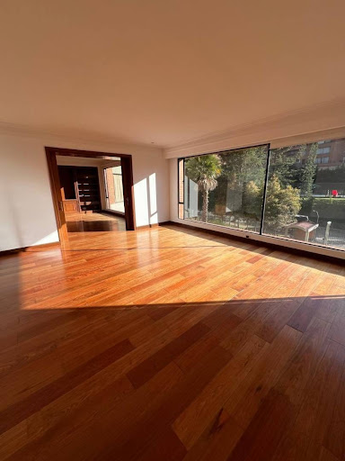 Apartamento en venta en Santa Barbara Alta, Bogotá · foto 3 de 24