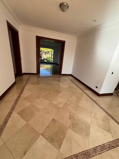 Apartamento en venta en Santa Barbara Alta, Bogotá · foto 5 de 24