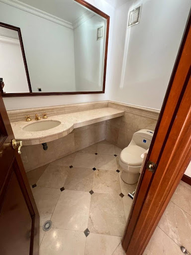 Apartamento en venta en Santa Barbara Alta, Bogotá · foto 9 de 24