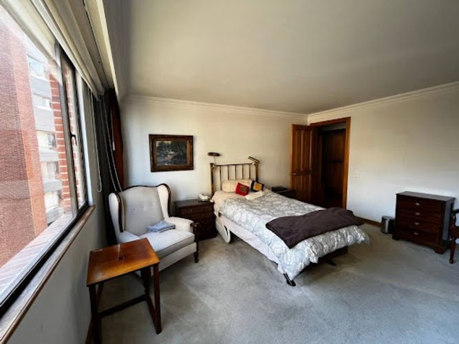 Apartamento de 3 alcobas en venta en Los Rosales, Bogotá, 200 m² · foto 19 de 24
