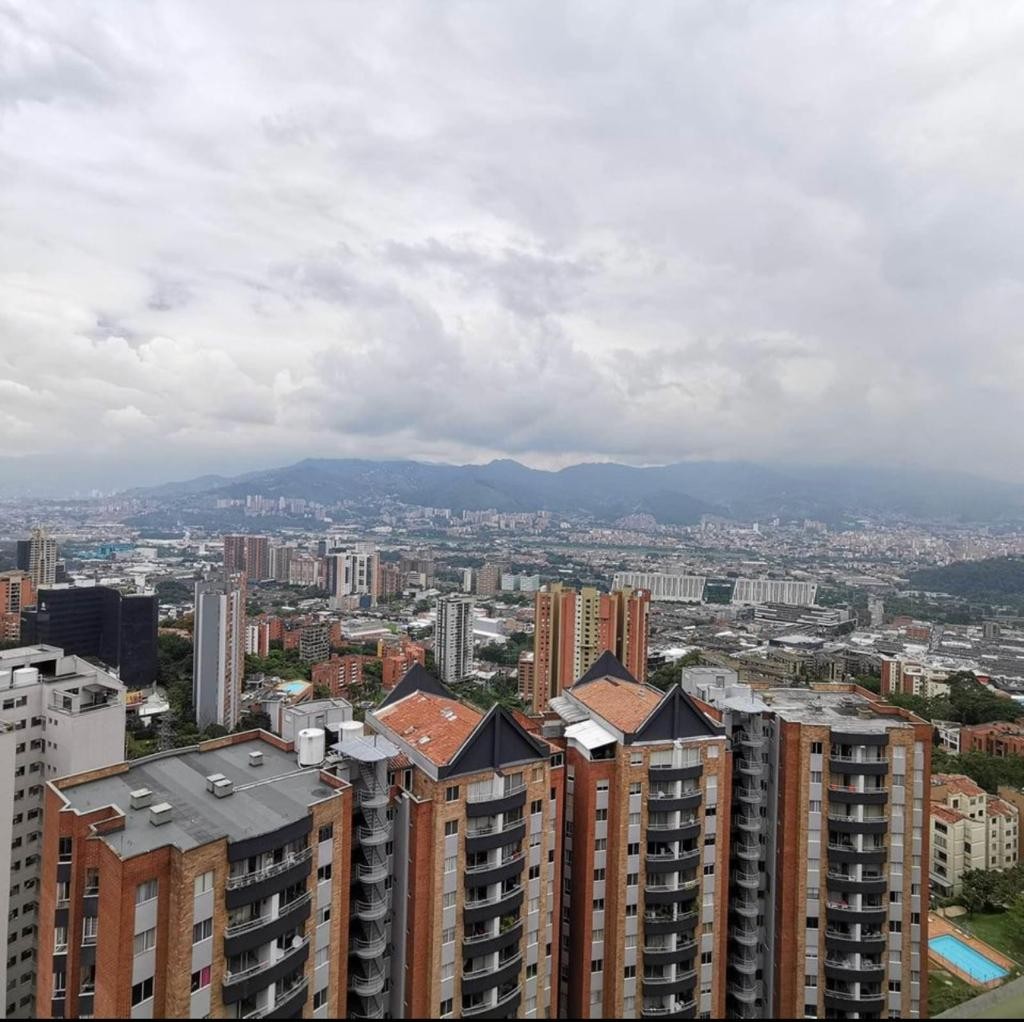 Apartamento en venta en Loma Del Indio, Medellín · foto 20 de 24