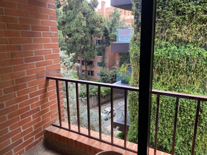Apartamento de 3 alcobas en venta en Los Rosales, Bogotá, 246 m² · foto 13 de 24