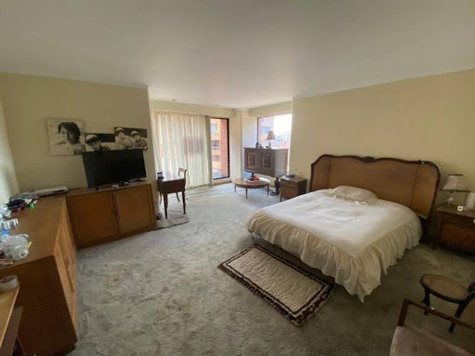 Apartamento de 3 alcobas en venta en Los Rosales, Bogotá, 246 m² · foto 21 de 24