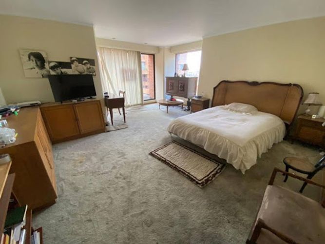 Apartamento de 3 alcobas en venta en Los Rosales, Bogotá, 246 m² · foto 22 de 24