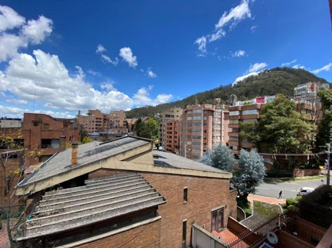 Apartamento de 3 alcobas en venta en Los Rosales, Bogotá, 246 m² · foto 24 de 24