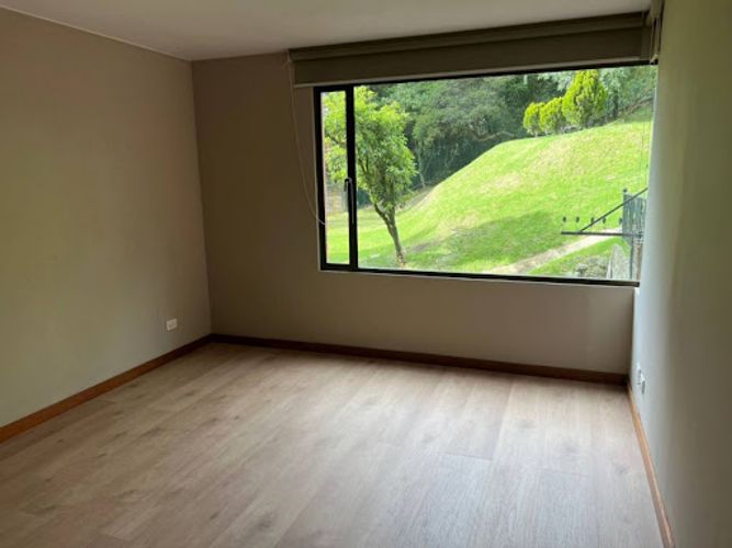 Apartamento de 3 alcobas en venta en Santa Barbara Alta, Bogotá, 276 m² · foto 9 de 21