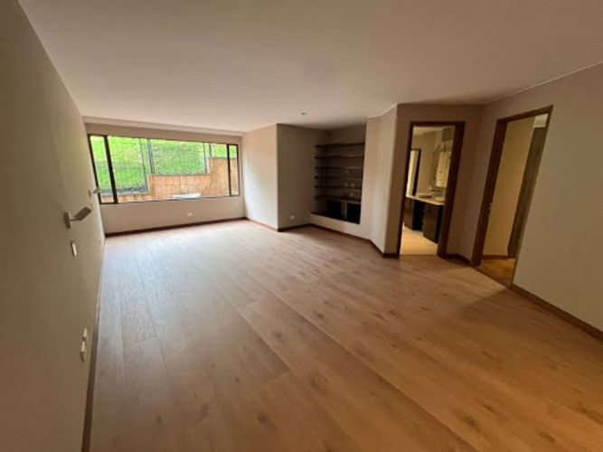 Apartamento de 3 alcobas en venta en Santa Barbara Alta, Bogotá, 276 m² · foto 16 de 21