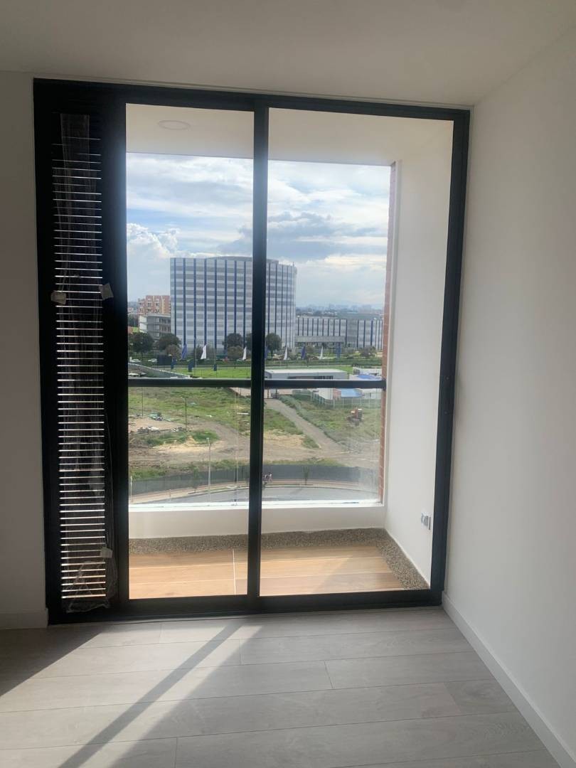 Apartamento en venta en Alameda, Bogotá · foto 2 de 12