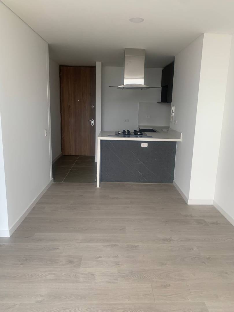 Apartamento en venta en Alameda, Bogotá · foto 3 de 12