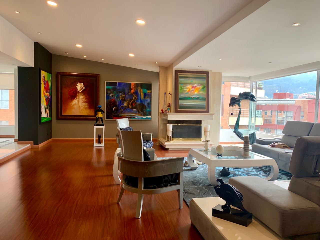 Apartamento en venta en Santa Barbara Central, Bogotá · foto 2 de 18