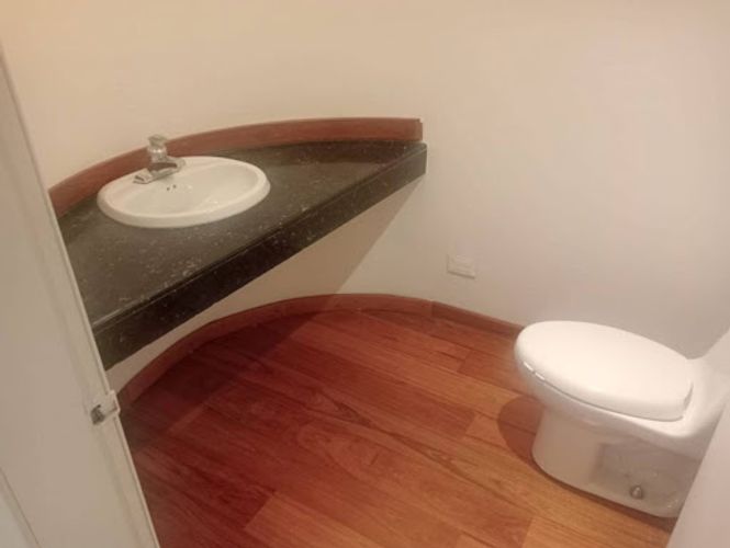 Apartamento de 3 alcobas en venta en El Retiro, Bogotá, 242 m² · foto 9 de 24