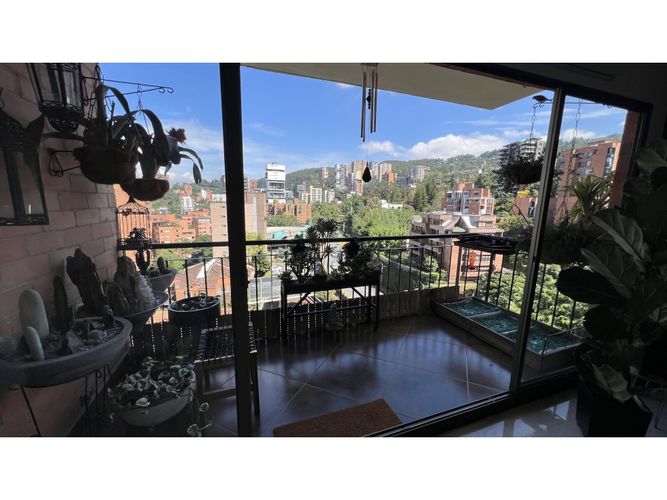 Apartamento de 3 alcobas en venta en La Florida, Medellín, 137 m² · foto 5 de 15