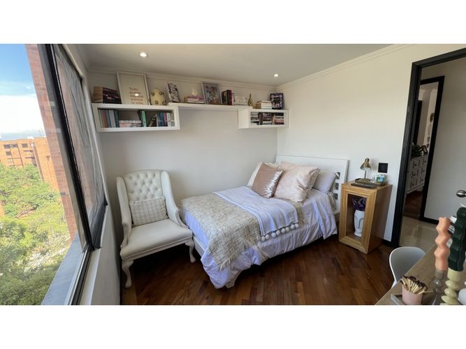 Apartamento de 3 alcobas en venta en La Florida, Medellín, 137 m² · foto 11 de 15