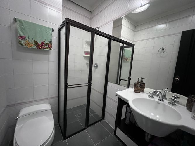 Apartamento de 3 alcobas en venta en Laureles, Medellín, 144 m² · foto 13 de 24