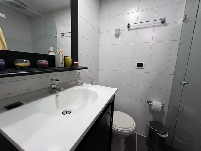 Apartamento de 3 alcobas en venta en Laureles, Medellín, 144 m² · foto 21 de 24