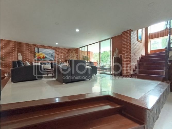 Casa de 4 alcobas en venta en Ub Cortijo De San Jose, Sabaneta, 410 m² · foto 5 de 24