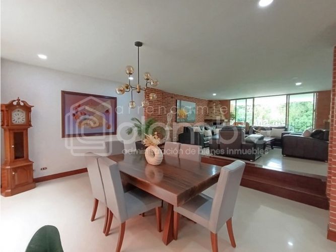 Casa de 4 alcobas en venta en Ub Cortijo De San Jose, Sabaneta, 410 m² · foto 8 de 24