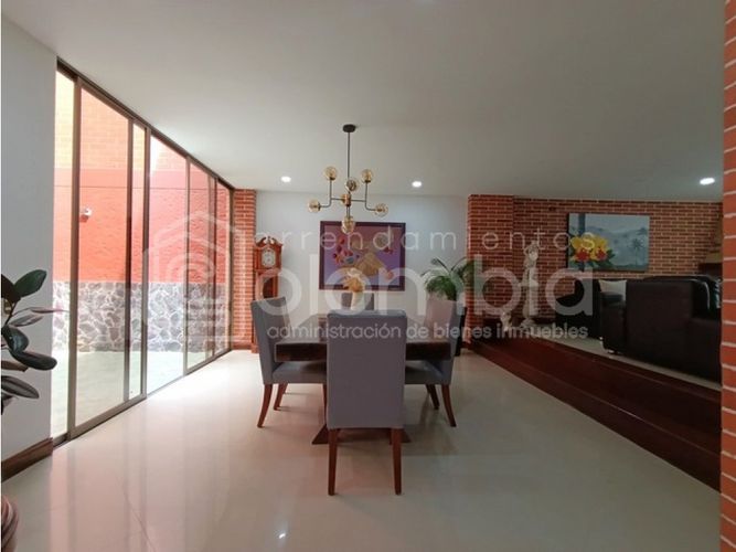 Casa de 4 alcobas en venta en Ub Cortijo De San Jose, Sabaneta, 410 m² · foto 10 de 24