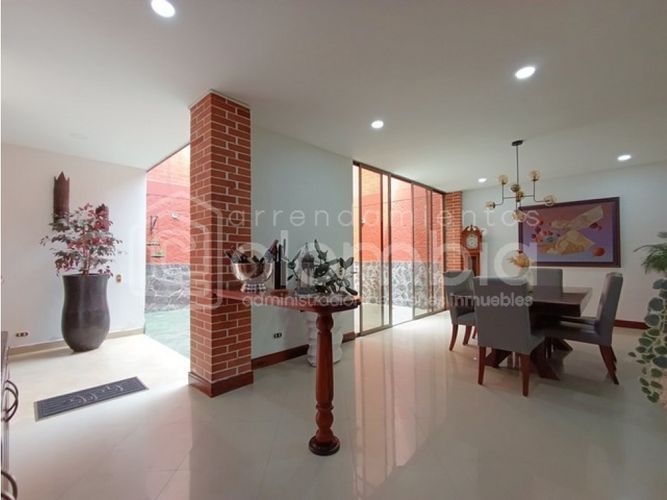 Casa de 4 alcobas en venta en Ub Cortijo De San Jose, Sabaneta, 410 m² · foto 11 de 24