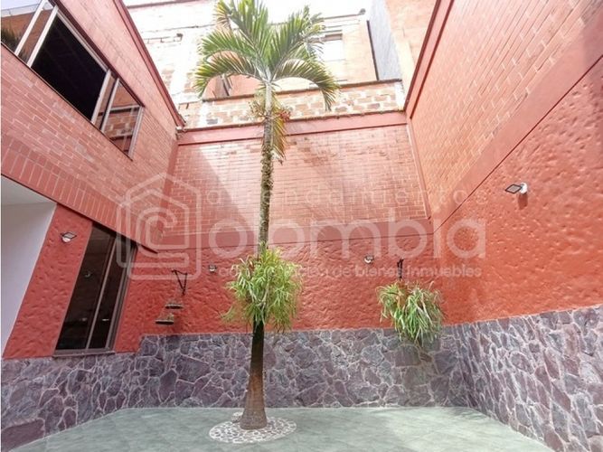 Casa de 4 alcobas en venta en Ub Cortijo De San Jose, Sabaneta, 410 m² · foto 14 de 24