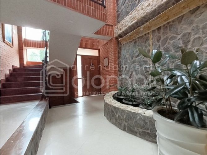 Casa de 4 alcobas en venta en Ub Cortijo De San Jose, Sabaneta, 410 m² · foto 19 de 24