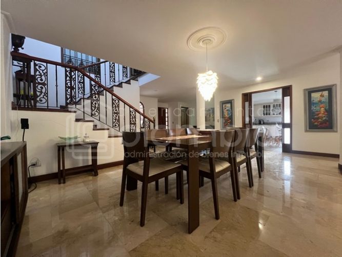 Casa de 4 alcobas en venta en La Calera, Medellín, 360 m² · foto 6 de 23